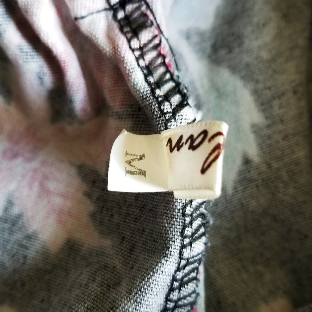 🖤 Sammydress Black Floral Short Shorts 🖤 - Picture 3 of 3